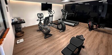 HS HOTSSON Hotel Tampico