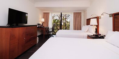 HS HOTSSON Hotel Tampico