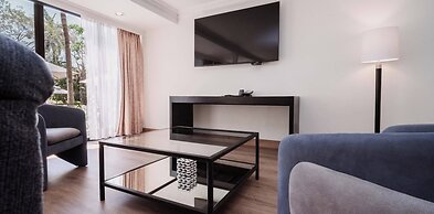 HS HOTSSON Hotel Tampico