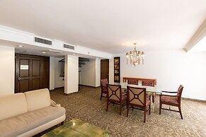 HS HOTSSON Hotel Tampico