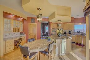 Skyway-extravagant & Luxury Views W/deck & Bar