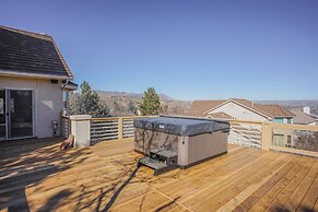 Skyway-extravagant & Luxury Views W/deck & Bar