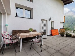 Spacious Apartment in Längenfeld near Ötz Valley Alps
