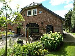 Ranquil Holiday Home in Bronckhorst Near Forest