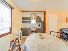 Holiday Home With Garden in Mahlow, Brandenburg