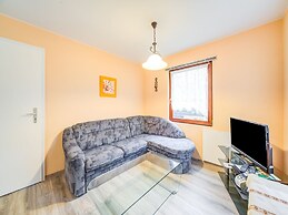 Holiday Home With Garden in Mahlow, Brandenburg