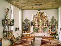 Country-style Flat With Garden