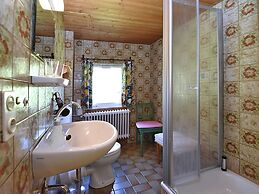 Country-style Flat With Garden