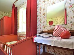 Country-style Flat With Garden