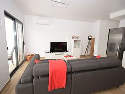 Comfortable Villa in Coto With Swimming Pool