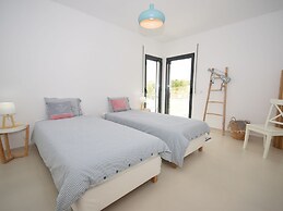 Comfortable Villa in Coto With Swimming Pool