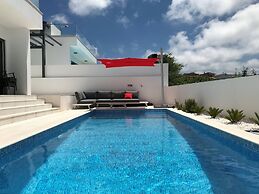 Comfortable Villa in Coto With Swimming Pool