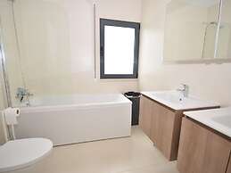 Comfortable Villa in Coto With Swimming Pool