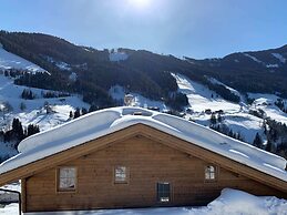 Superbly Located Premium Chalet With Sauna