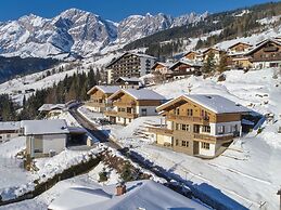 Superbly Located Premium Chalet With Sauna