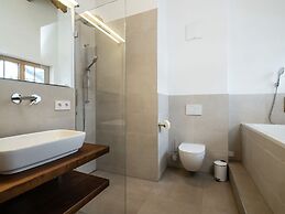 Superbly Located Premium Chalet With Sauna