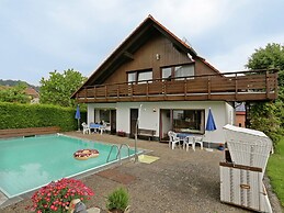 Apartment in Armsfeld With Pool