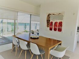 Modern Villa in Obidos Lisbon With Garden & Pool