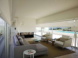 Modern Villa in Obidos Lisbon With Garden & Pool