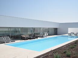 Modern Villa in Obidos Lisbon With Garden & Pool