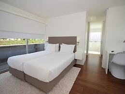Modern Villa in Obidos Lisbon With Garden & Pool