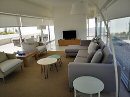 Modern Villa in Obidos Lisbon With Garden & Pool