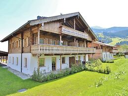 Apartment in Hollersbach With Sauna Near ski Area