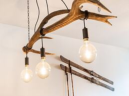 Child Friendly Apartment in Zell am See near Lake