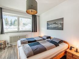 Child Friendly Apartment in Zell am See near Lake