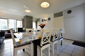 Appealing Holiday Home in Guelders near Forest