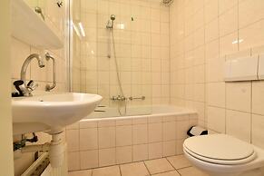 Appealing Holiday Home in Guelders near Forest