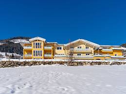 Apartment in ski Area in Piesendorf