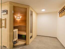 Chalet in Neukirchen am Grossvenediger With Sauna