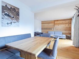 Chalet in Neukirchen am Grossvenediger With Sauna