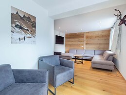 Chalet in Neukirchen am Grossvenediger With Sauna