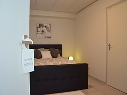 Luxury Apartment in Schin op Geul with Hot Tub & Sauna