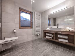 Farmhouse in Schwendau With Balcony