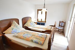 Holiday Home in Morscheid-riedenburg With Balcony