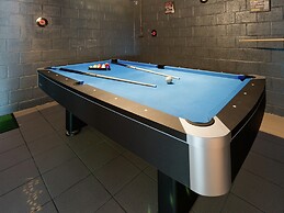 Magnificent Villa in Brisy With Sauna Roofed