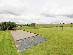 Magnificent Villa in Brisy With Sauna Roofed