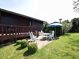 Comfortable Cottage Near Lake Cherapont