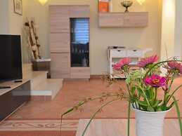 Apartment in Lowensen With Private Terrace
