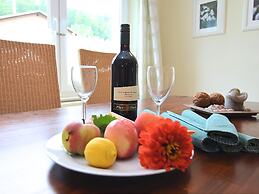 Apartment in Lowensen With Private Terrace