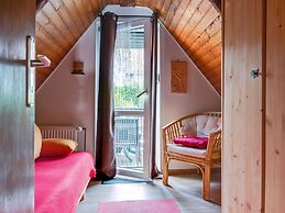 Rustic Holiday Home With Balcony