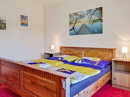 Apartment in Temannsdorf With Garden