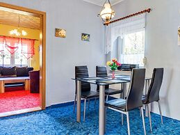 Apartment in Temannsdorf With Garden