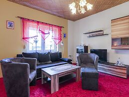 Apartment in Temannsdorf With Garden