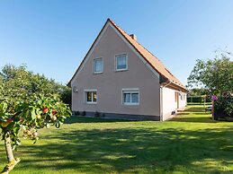 Apartment in Temannsdorf With Garden