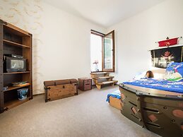 Spacious Apartment With Terrace Zur Forelle