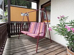 Cozy Ski Base With Garden